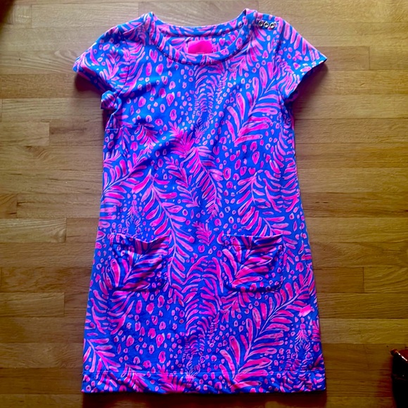 Lilly Pulitzer Dresses & Skirts - Short sleeve Lilly  Pulitzer shift dress